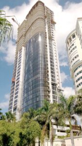 Santo Domingo, Anacaona 27, Highrise in DR